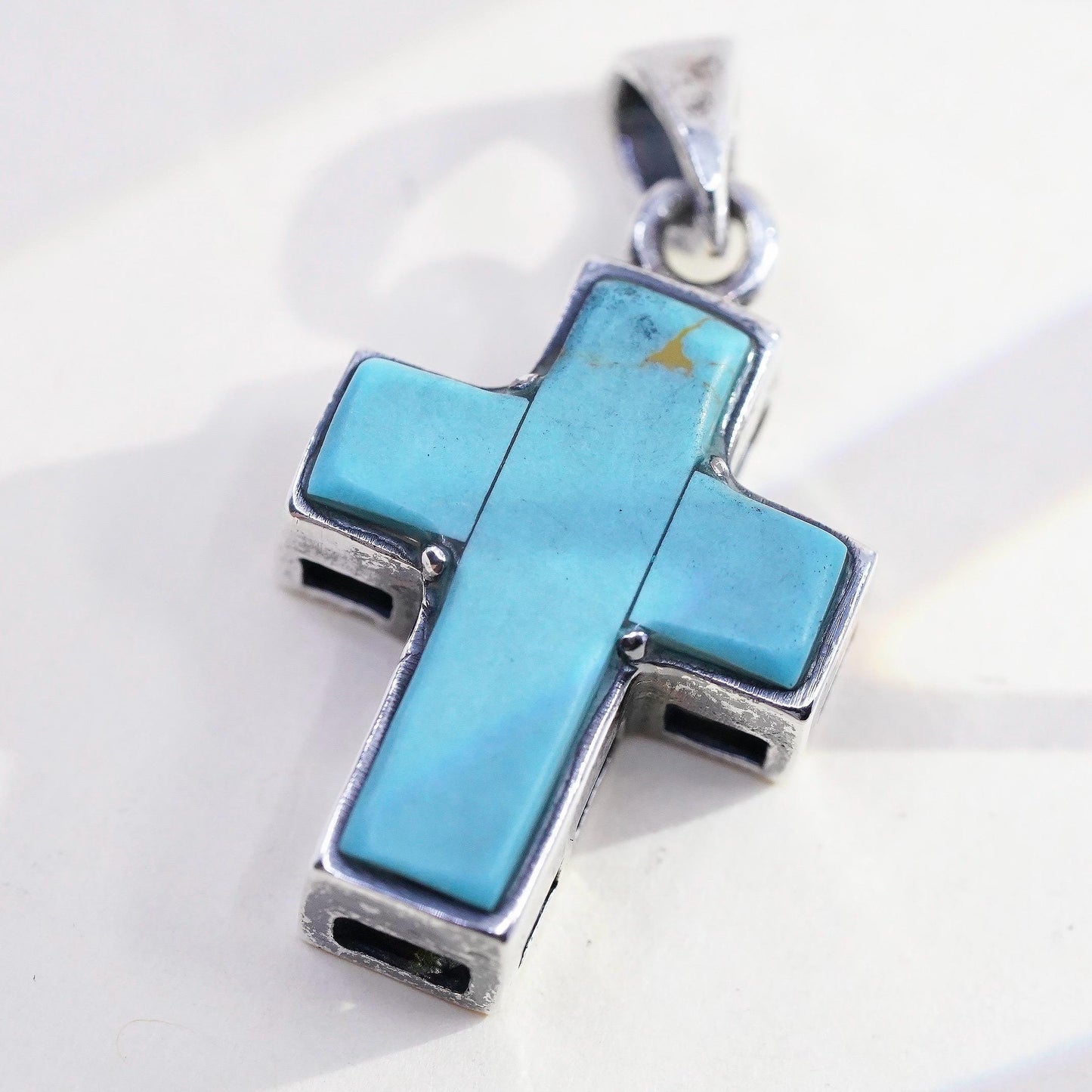 Vintage southwestern Sterling silver pendant, filigree 925 cross turquoise