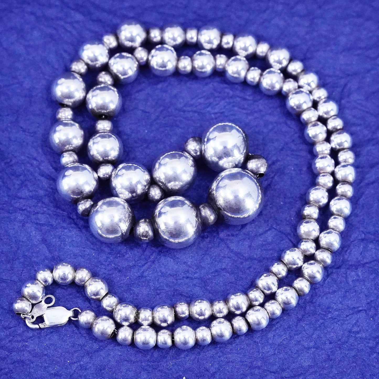 18”, vintage Sterling silver handmade necklace, 925 graduated beaded chain