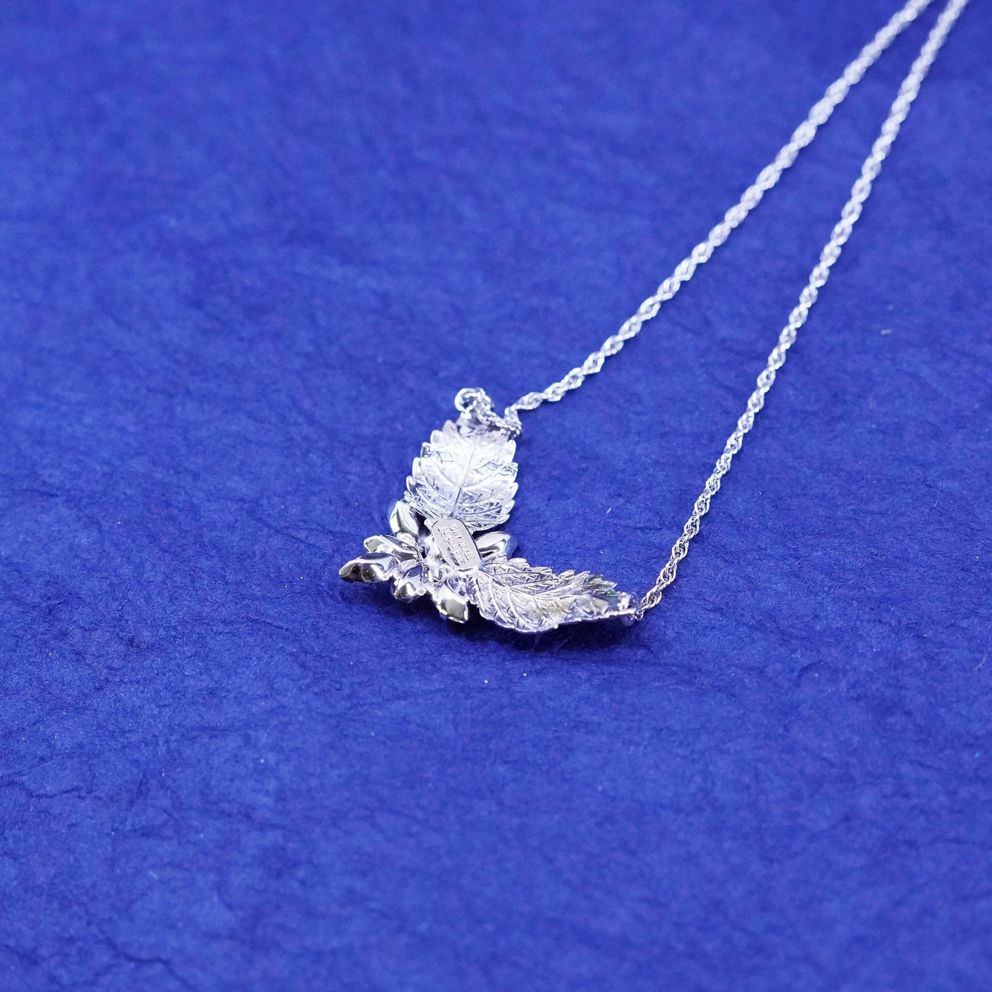 16””, star art Sterling silver necklace, 925 Singapore rope chain leafy pendant