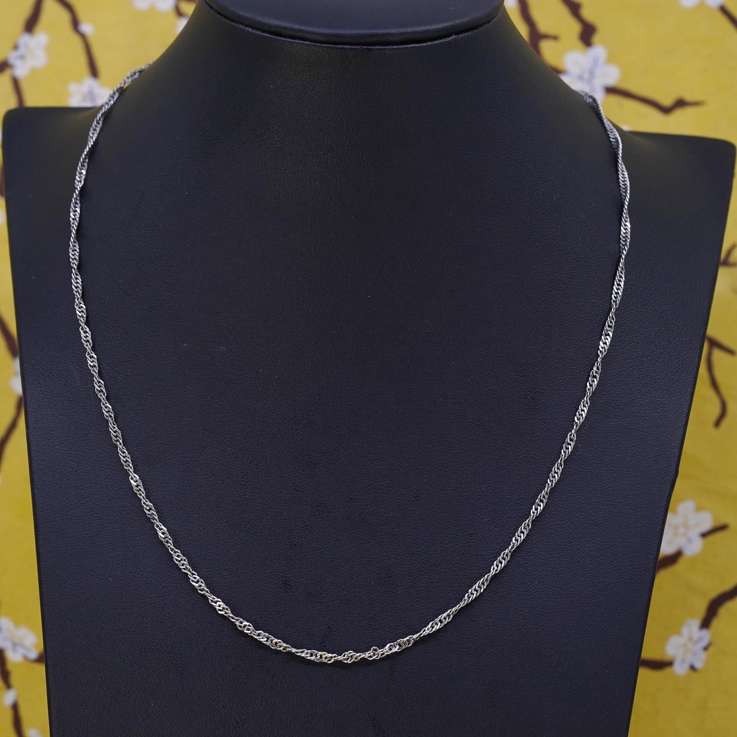 18”, 2mm, vintage Sterling silver necklace, 925 twisted curb chain