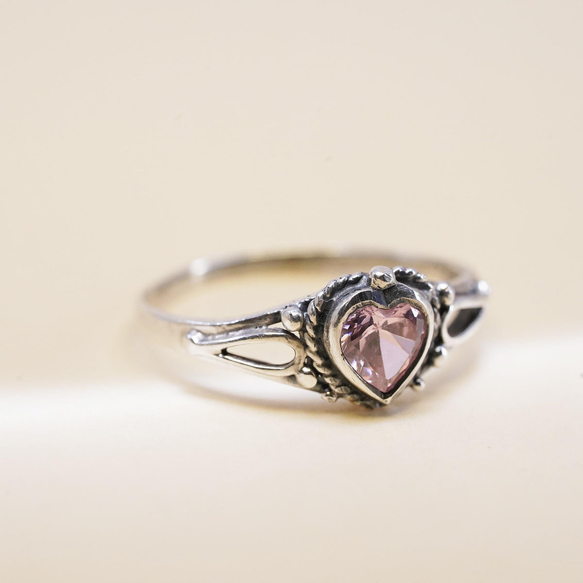 Size 6.25, Vintage sterling silver crystal heart ring, 925 silver pink crystal