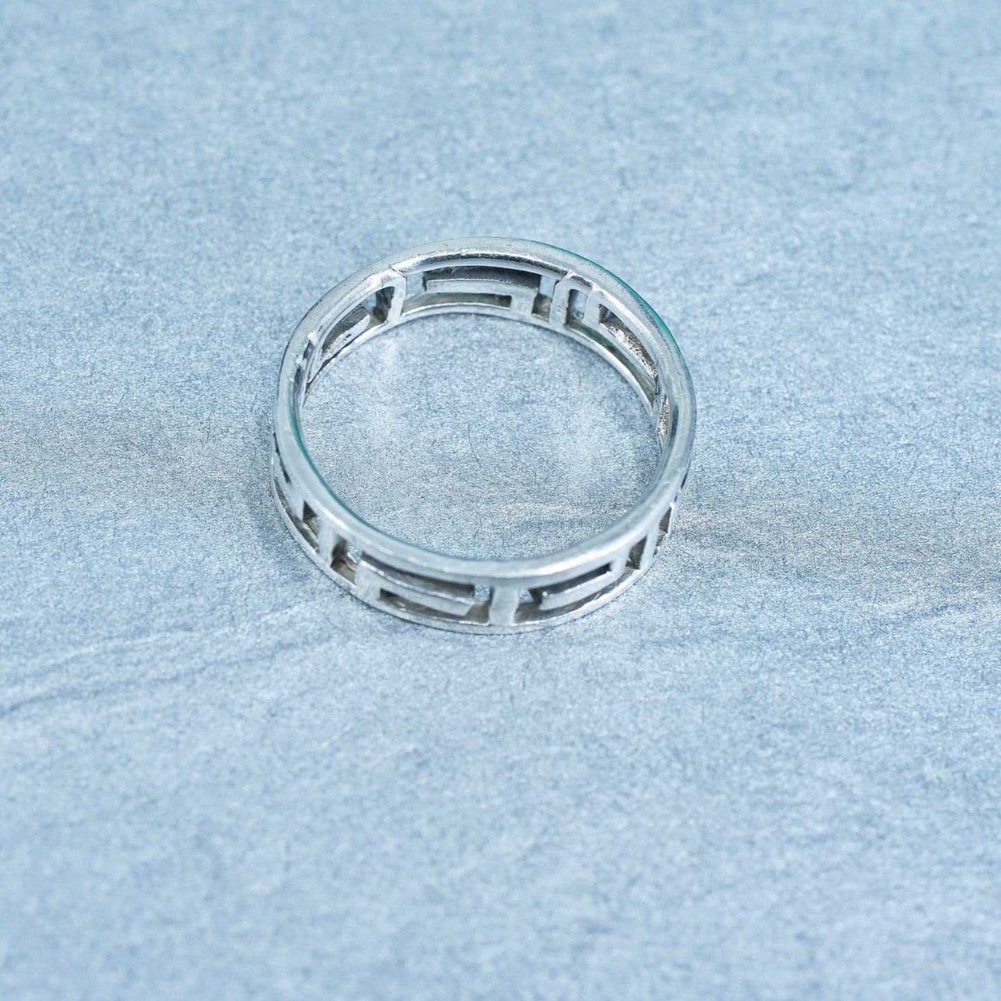 Size 7, vintage Sterling 925 silver Greek key band ring