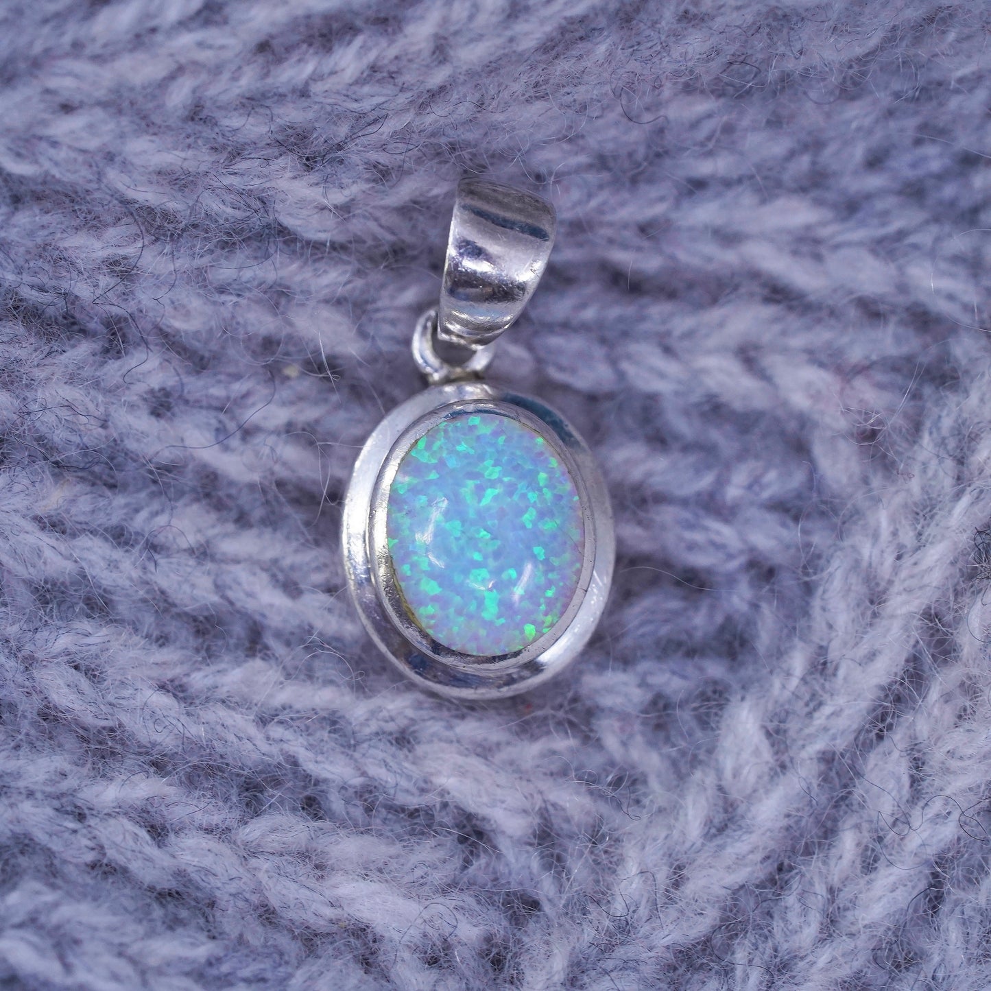 Vintage Sterling 925 silver handmade pendant with opal inlay