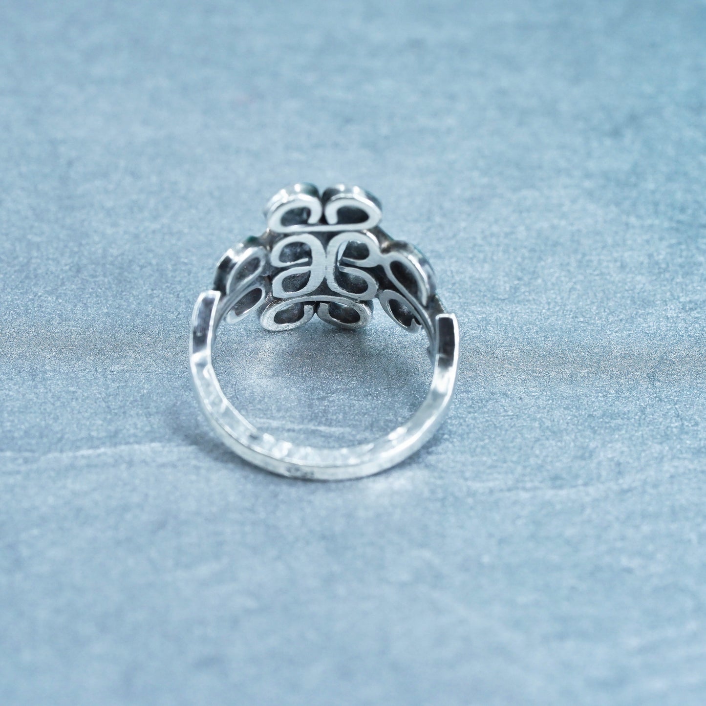 Size 6, vintage southwestern Sterling 925 silver handmade ring, swirly band