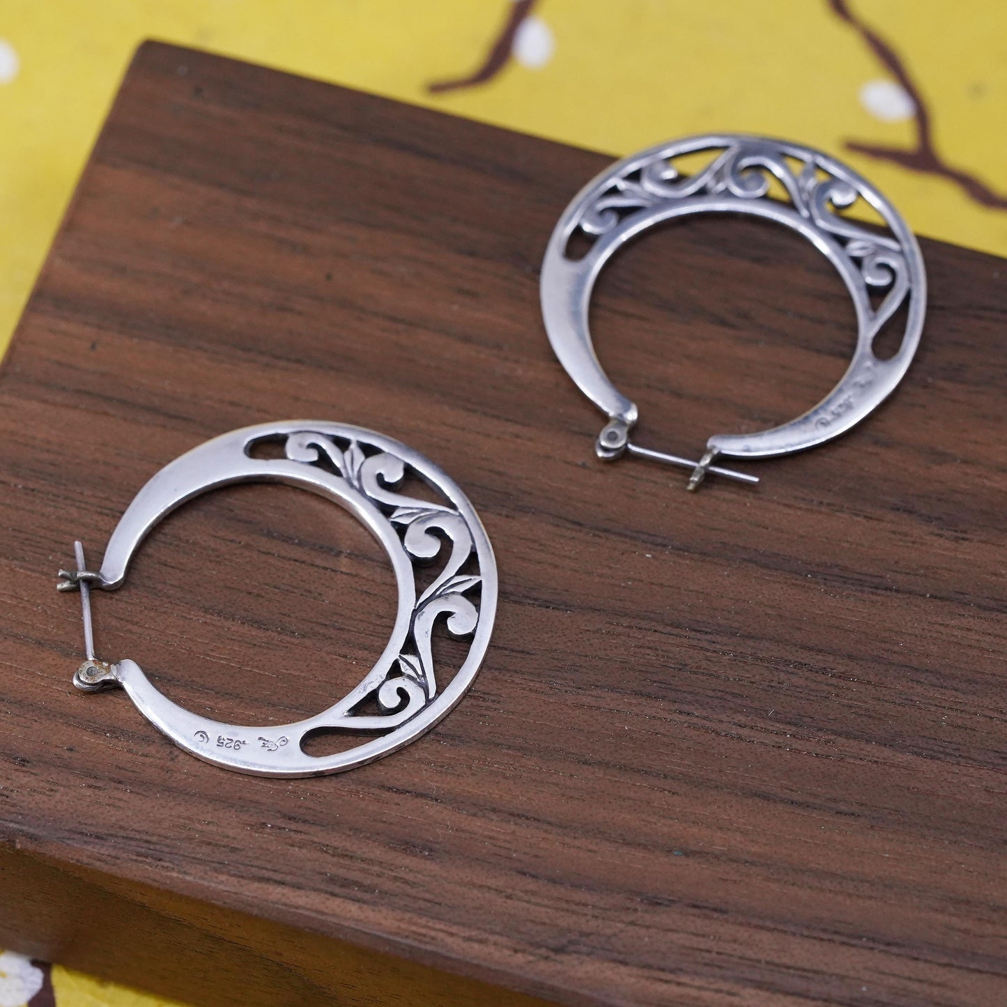 1.25”, vintage Jezlaine Sterling silver filigree hoop earrings, 925 huggie