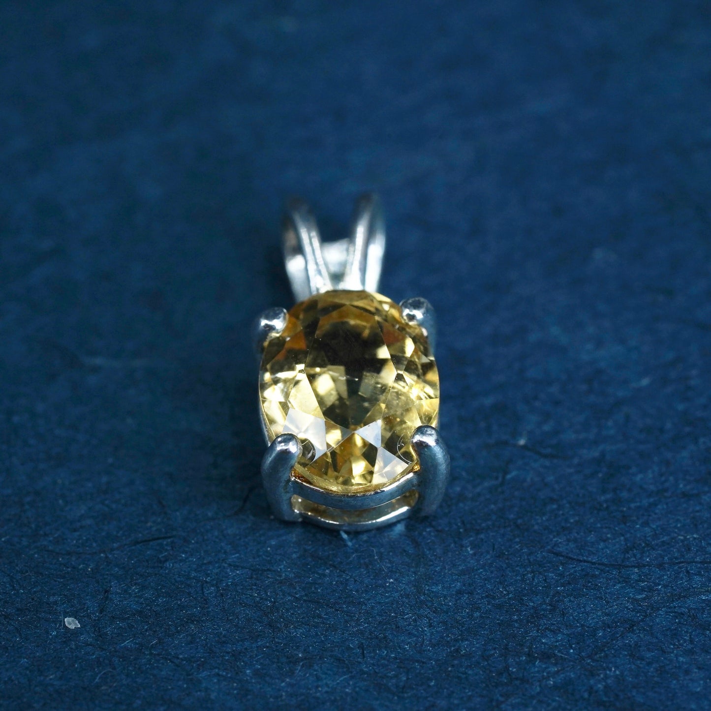 Vintage sterling 925 silver handmade pendant, with oval citrine