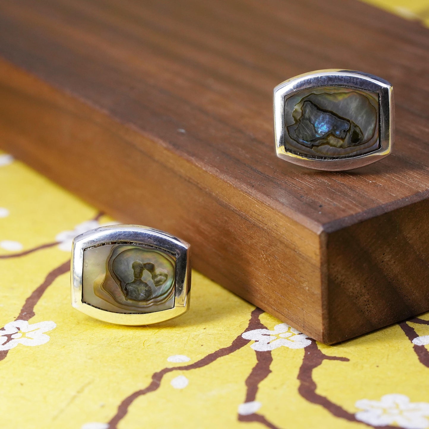Vintage Mexican handmade sterling silver cufflink, 925 cuff link abalone inlay