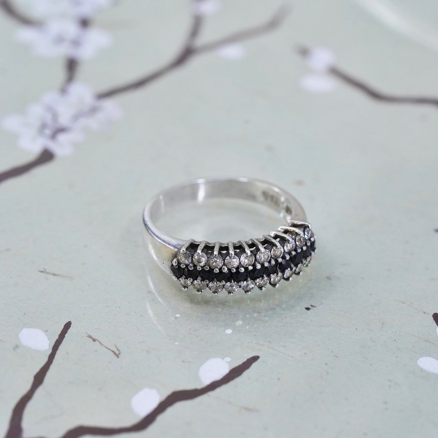 Size 8, Sterling 925 silver ring with cluster sapphire and cz, statement band