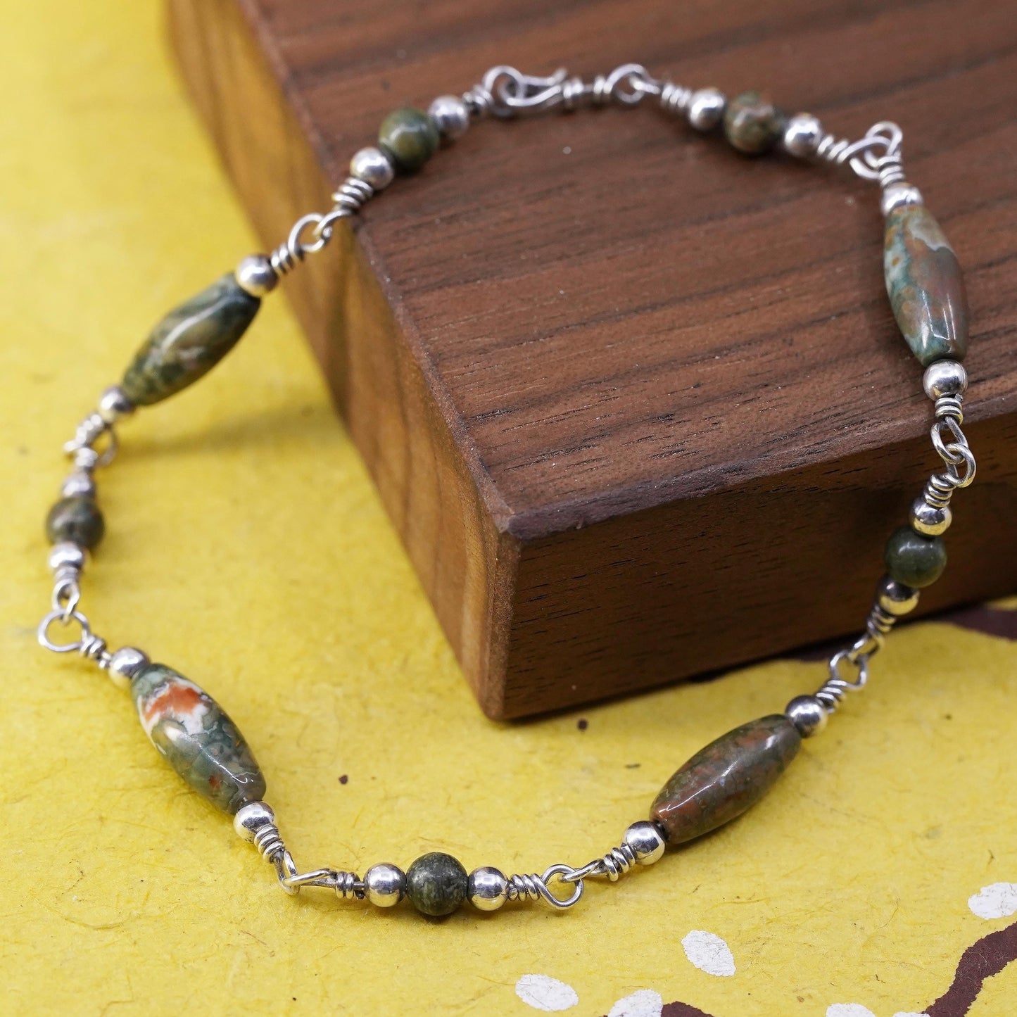 7.75”, Vintage Sterling 925 silver handmade bracelet, chain with agate beads