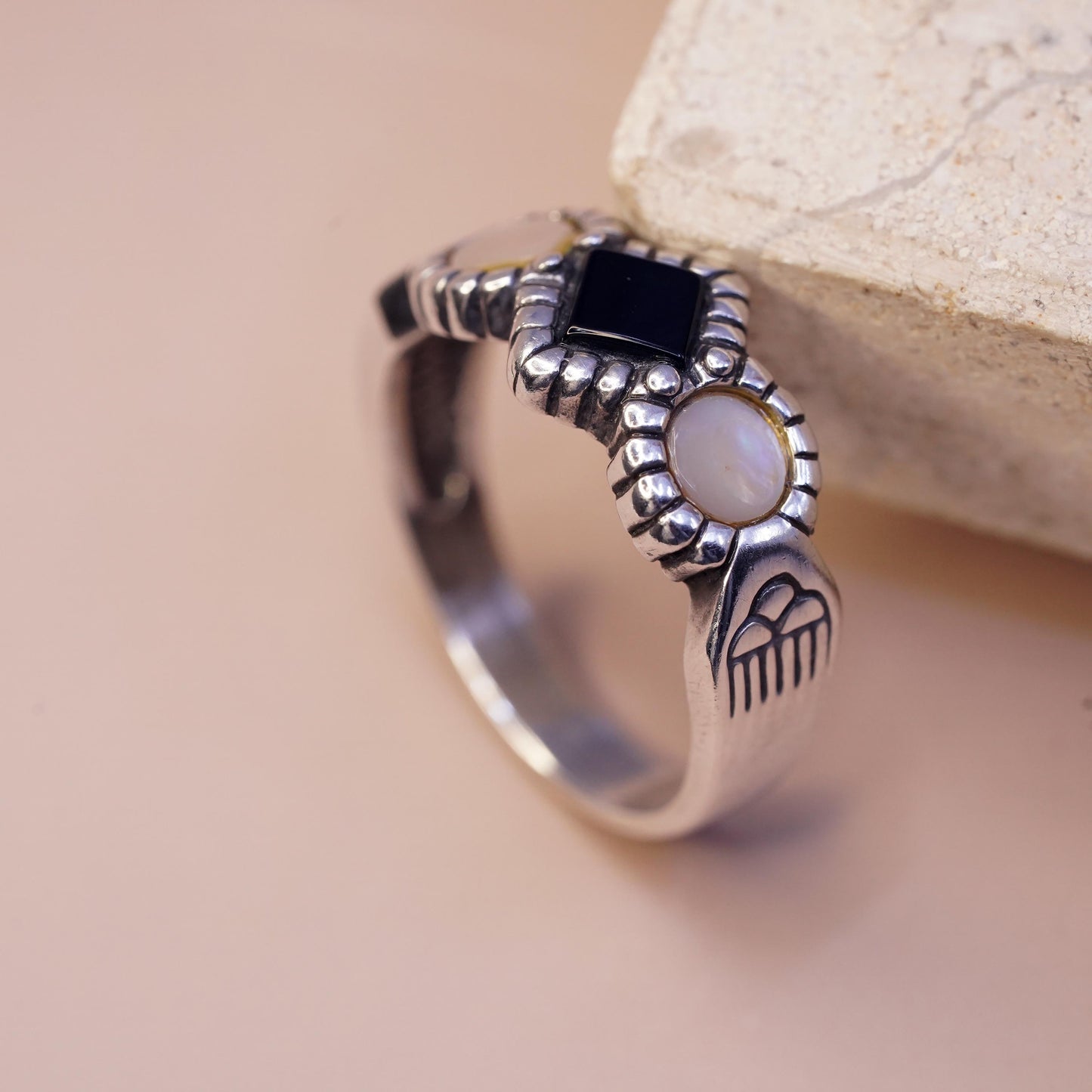 Size 9.25, southwestern CAROLYN POLLACK RELIOS Sterling 925 silver ring onyx