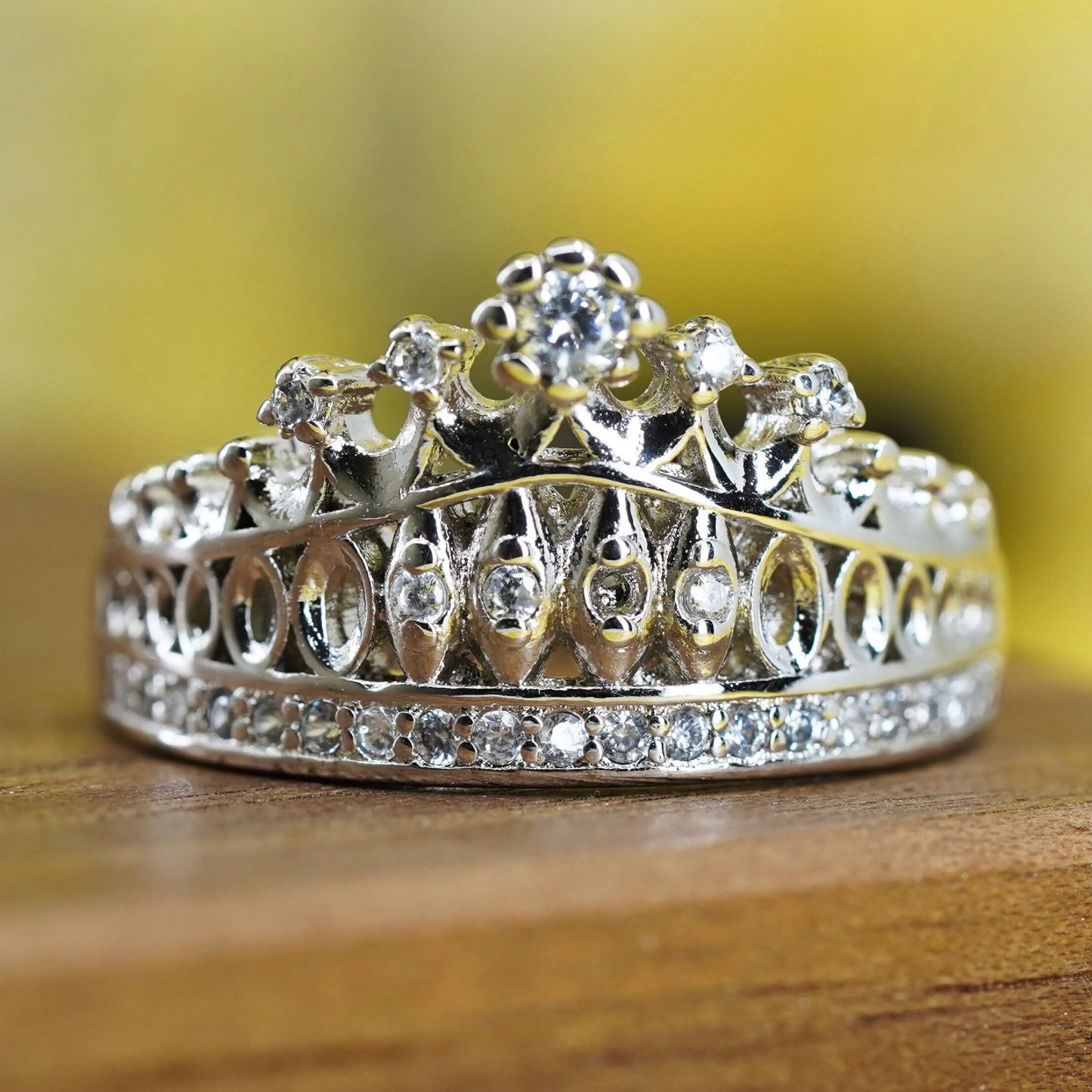Size 7.5, Vintage Sterling 925 silver handmade crown Ring with Cz