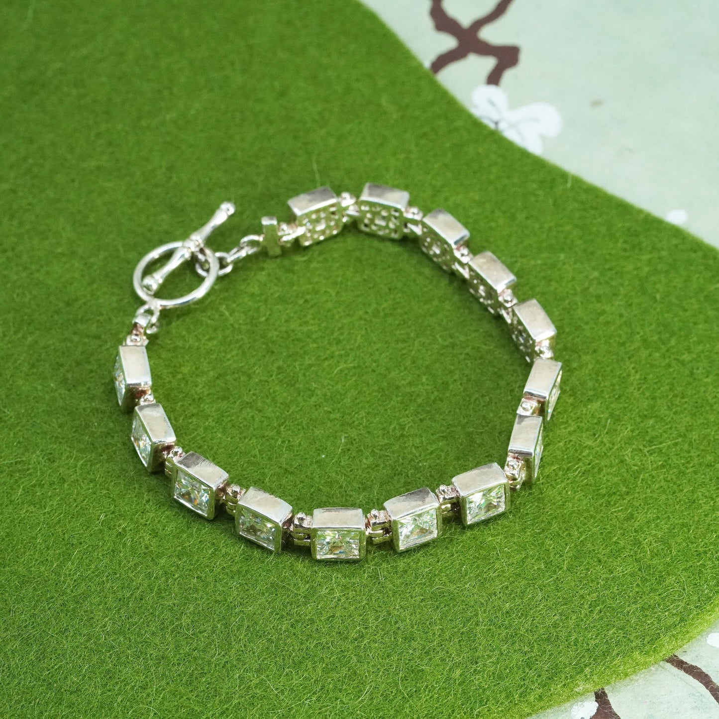 7.25”, Vintage sterling silver bracelet, 925 tennis heart bracelet square Cz