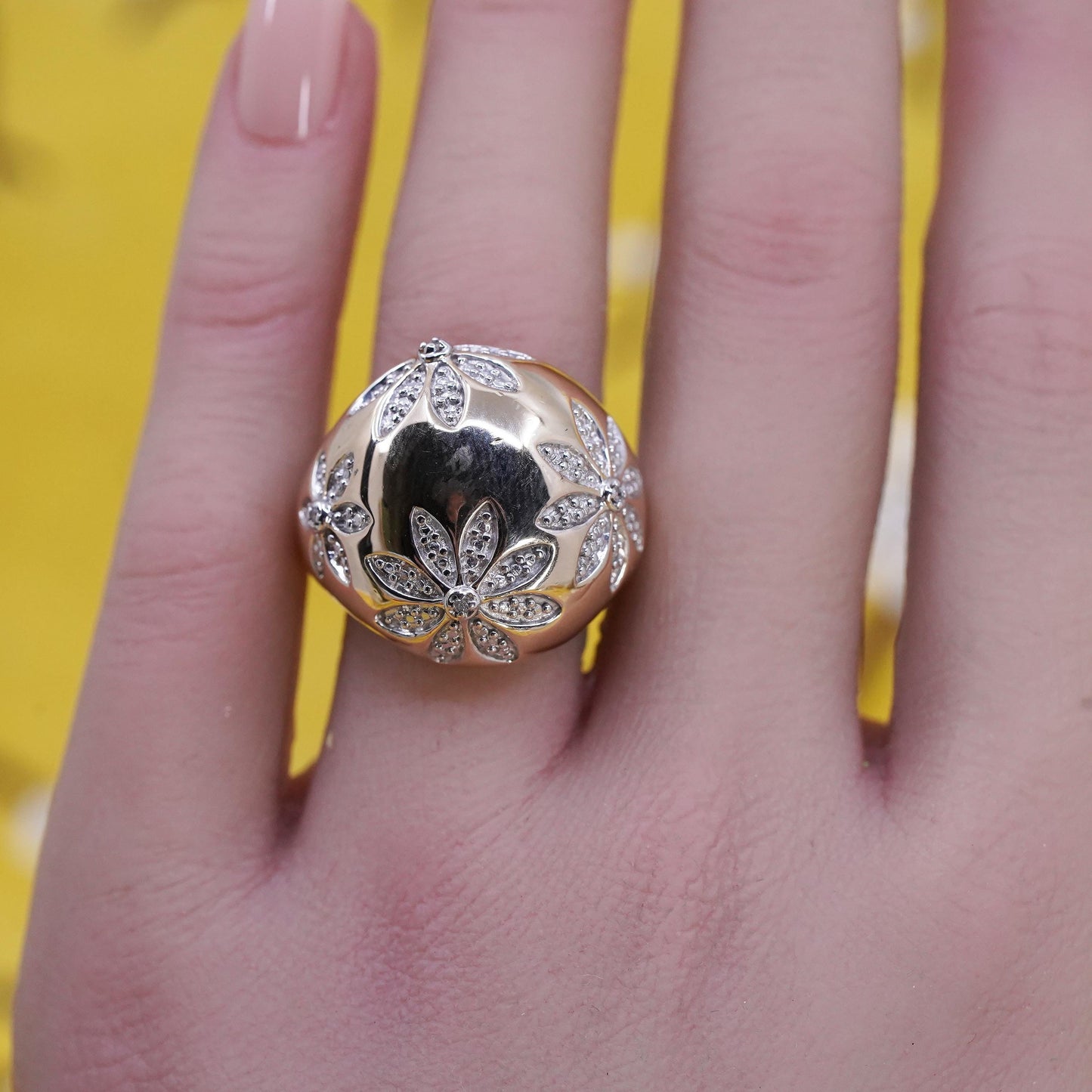 Size 8.25, vermeil yellow gold Sterling 925 silver dome ring diamond flowers