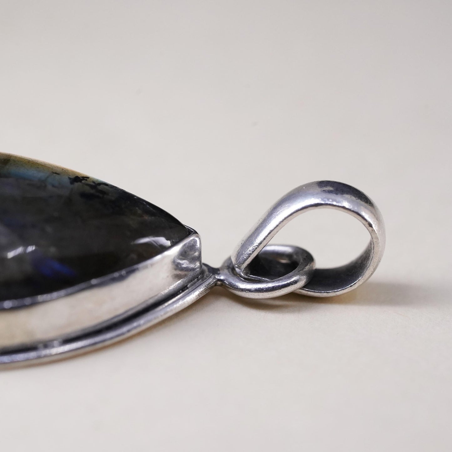 Vintage Mexican Sterling 925 silver handmade teardrop pendant with labradorite