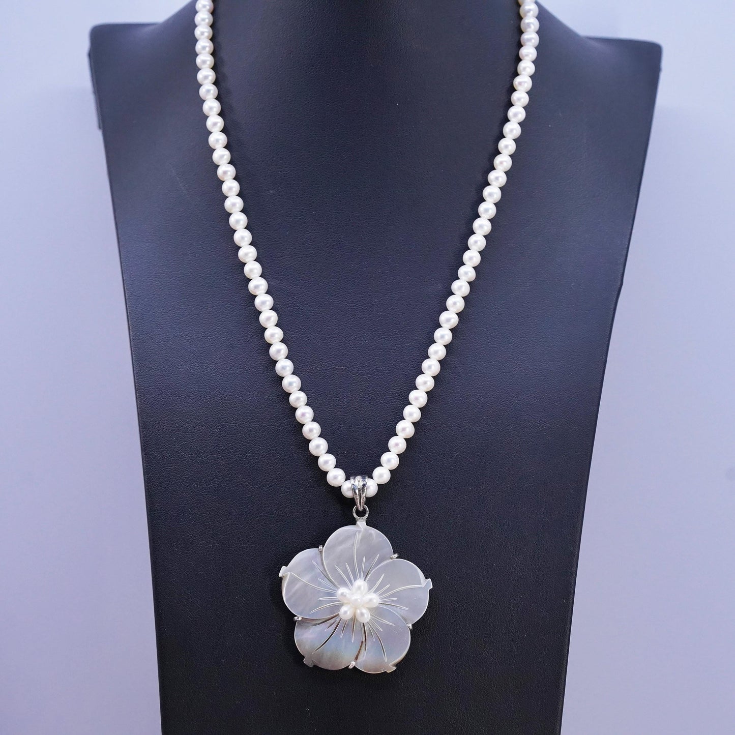17+2", LUC sterling 925 Silver necklace pearl mother of pearl flower pendant
