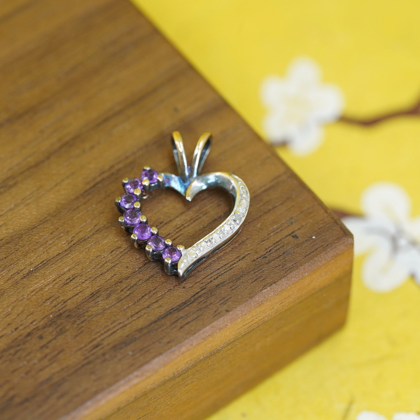 Vintage Sterling 925 silver pendant, heart with amethyst and diamond details