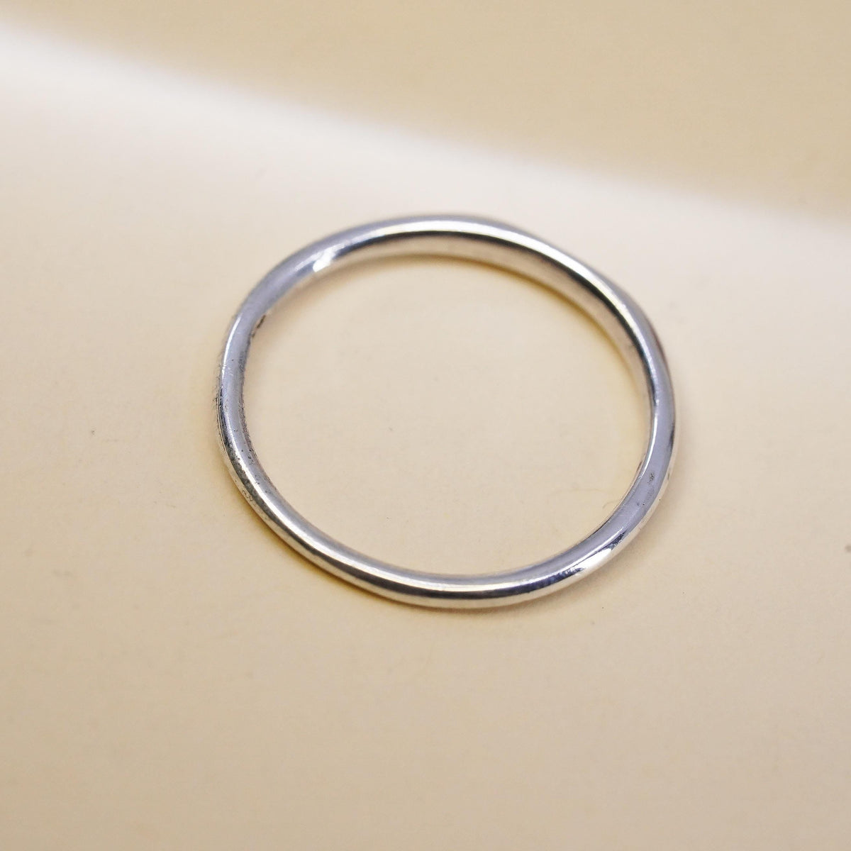 Size 6, Vintage sterling silver handmade stackable ring, 925 heart band