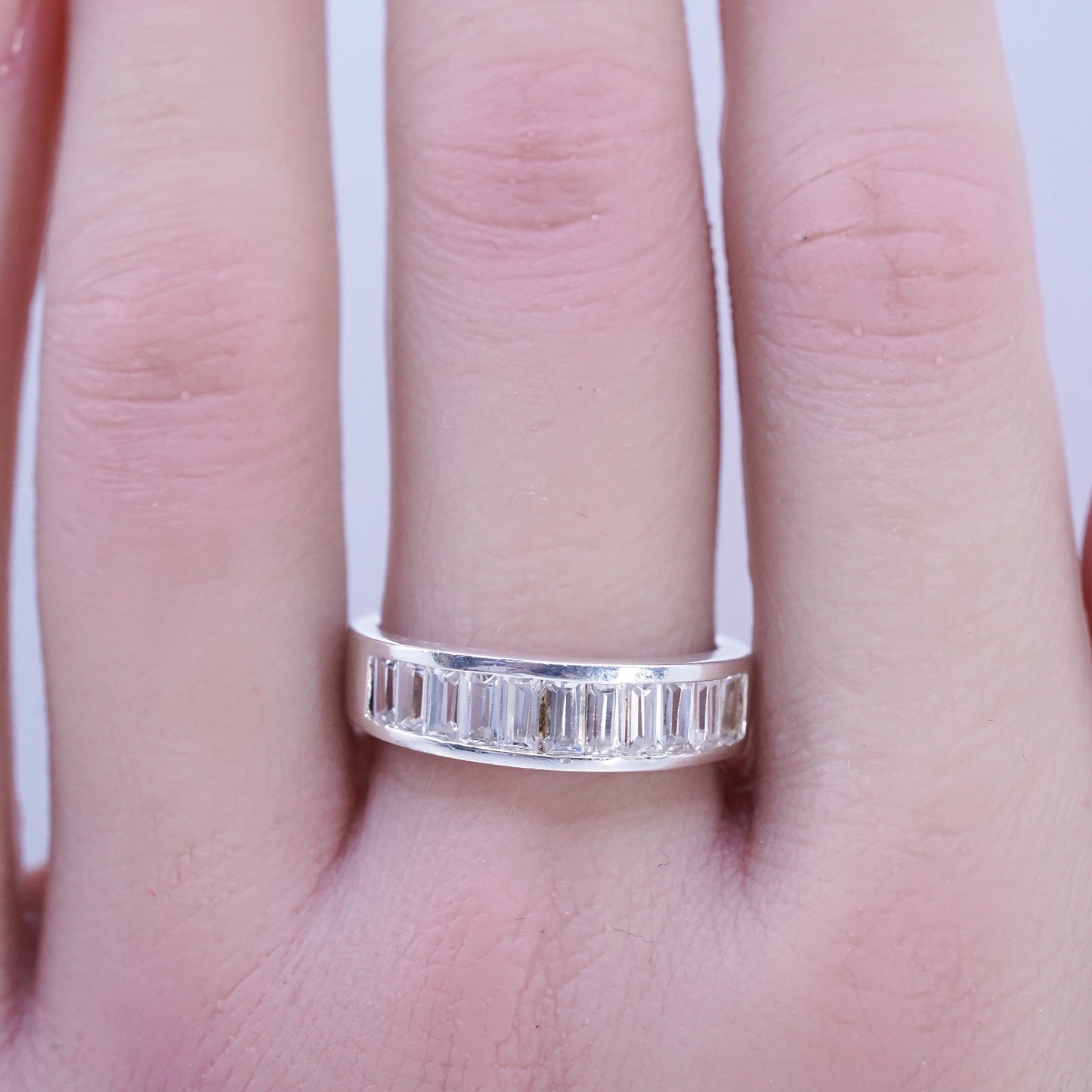 Size 8, vintage Sterling 925 silver handmade band ring with cluster Cz