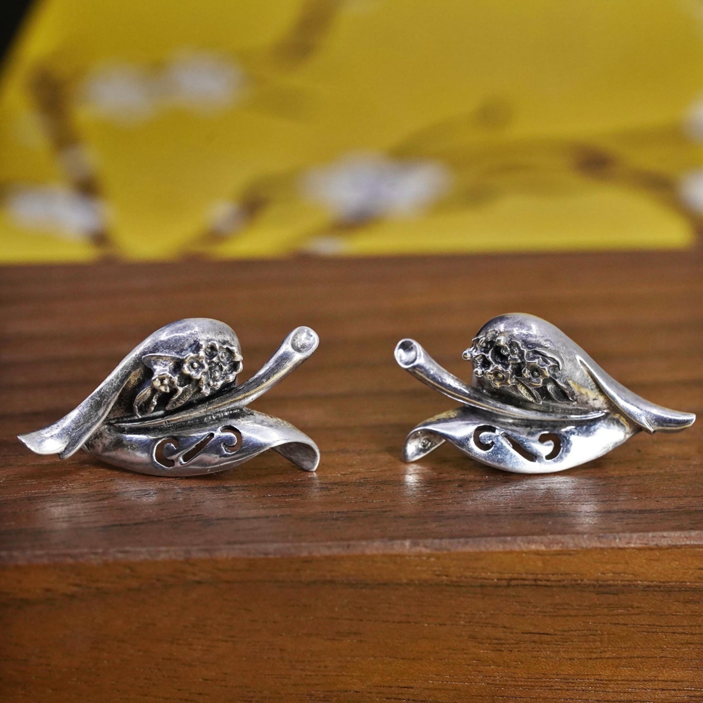 Vintage Sterling silver handmade earrings, 925 leaf screw back earrings