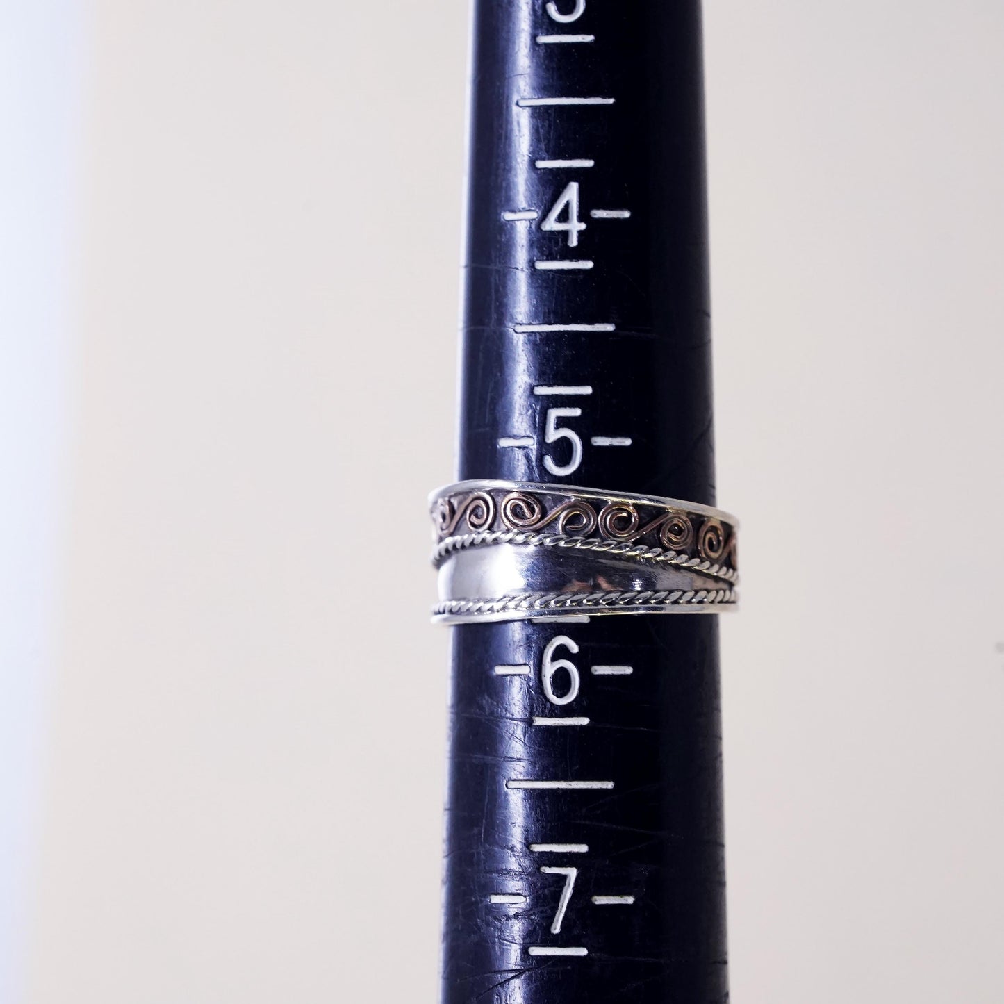 Size 5.5, Vintage two tone Sterling silver ring, 925 band with copper spiral