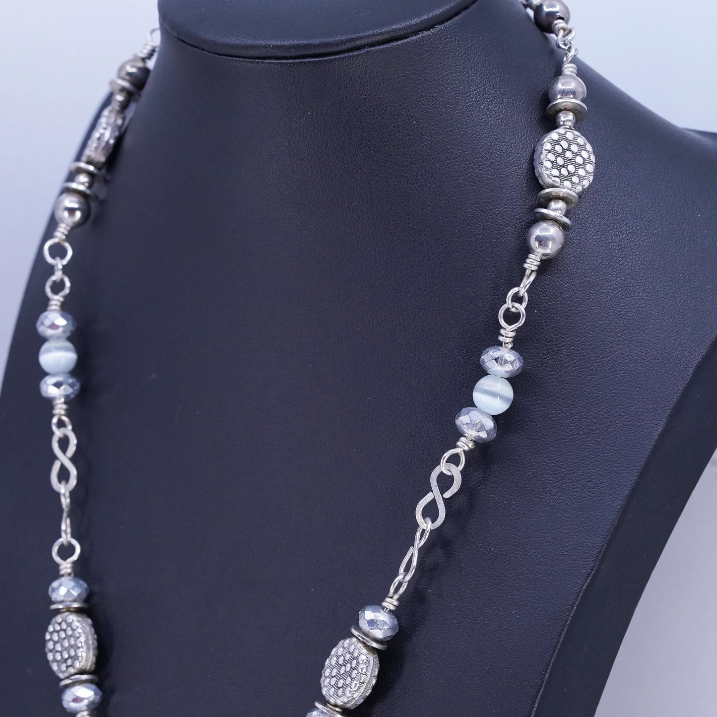 20", Native American Sterling 925 silver necklace gray tiger eye beads pendant