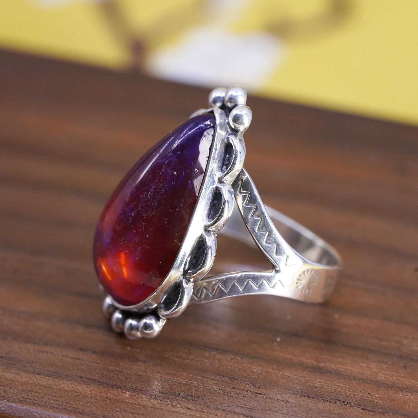 Size 8.5, VTG Native American Sterling 925 silver ring teardrop dragons breath