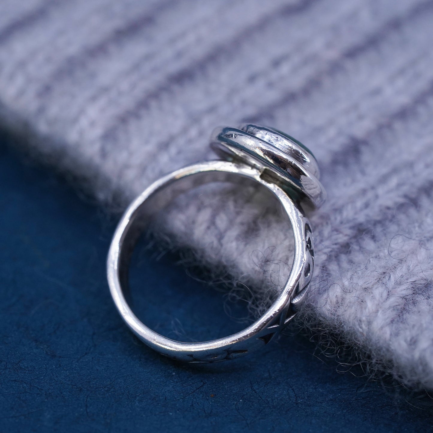 Size 6.5, Native American, southwestern Sterling 925 silver ring with turquoise