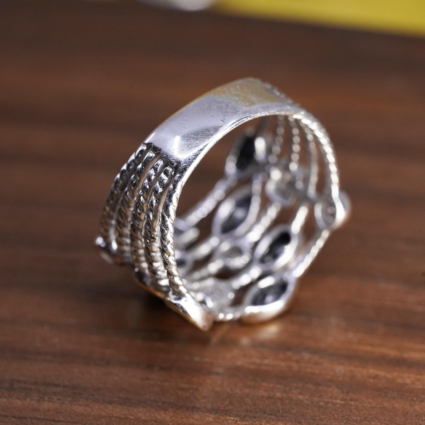 Size 10, vintage Sterling 925 silver cable ring with crystal and sapphire inlay