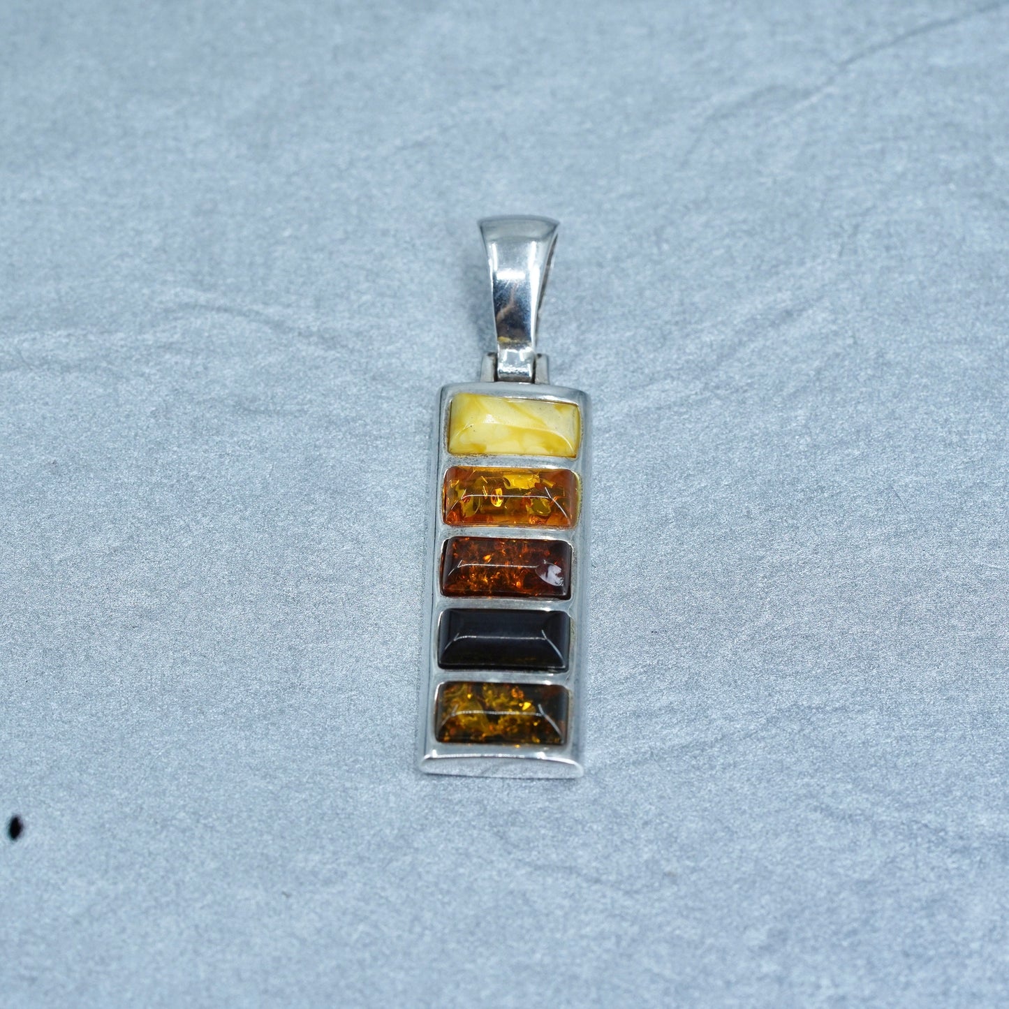 antique Mexico sterling 925 silver handmade pendant with oval amber
