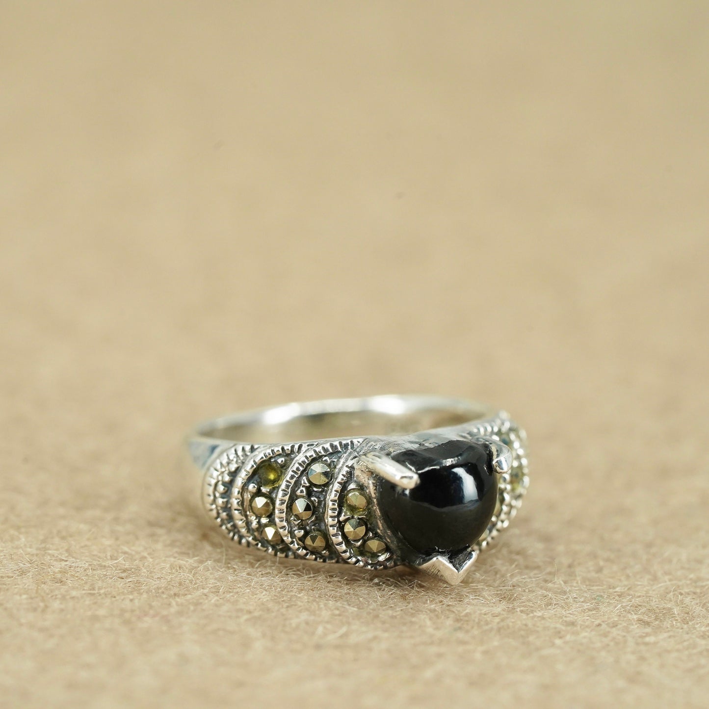 Size 5.5, Sterling 925 silver heart handmade ring with onyx and marcasite