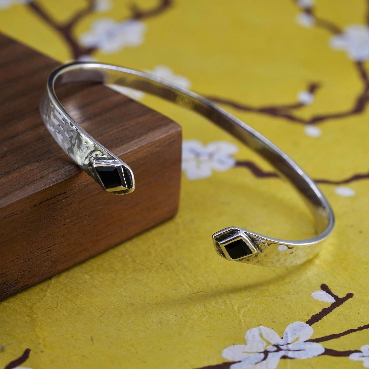 6", SILPADA Sterling Silver Black Onyx Hammered handmade Open Cuff Bracelet