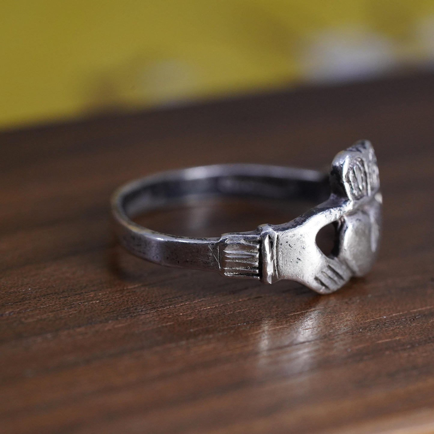 Size 11.5, Shube sterling silver claddagh ring, holding heart 925 silver band