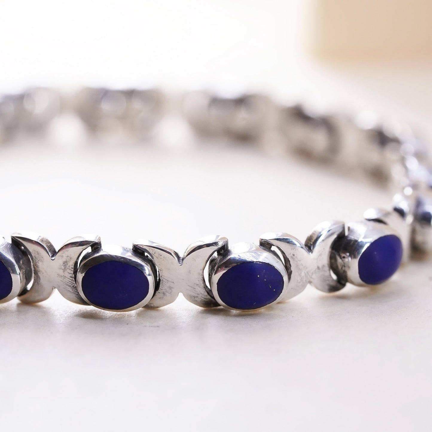 7", Vintage southwestern Sterling 925 silver tennis bracelet with blue onyx
