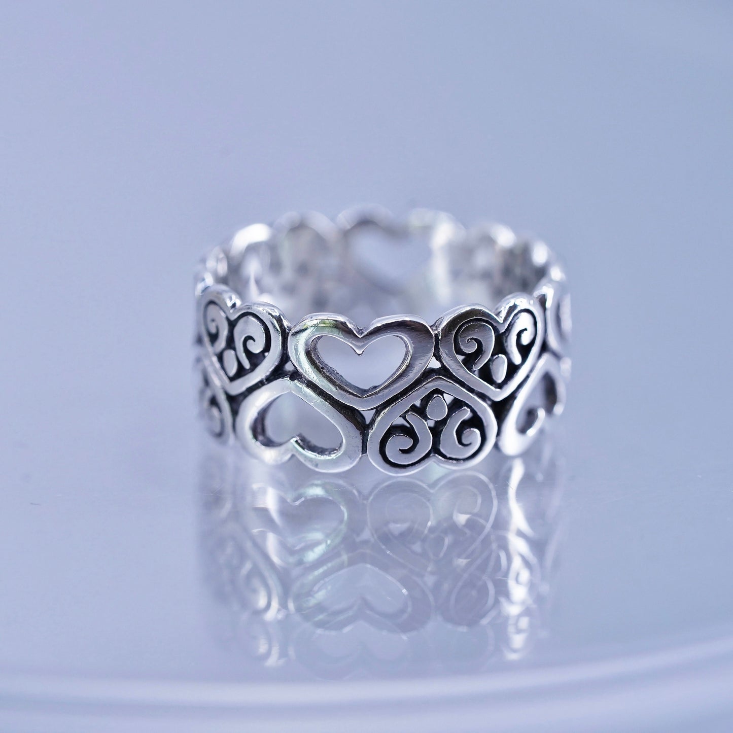 Size 8.5, VTG southwestern Sterling 925 silver wedding ring, wide heart band