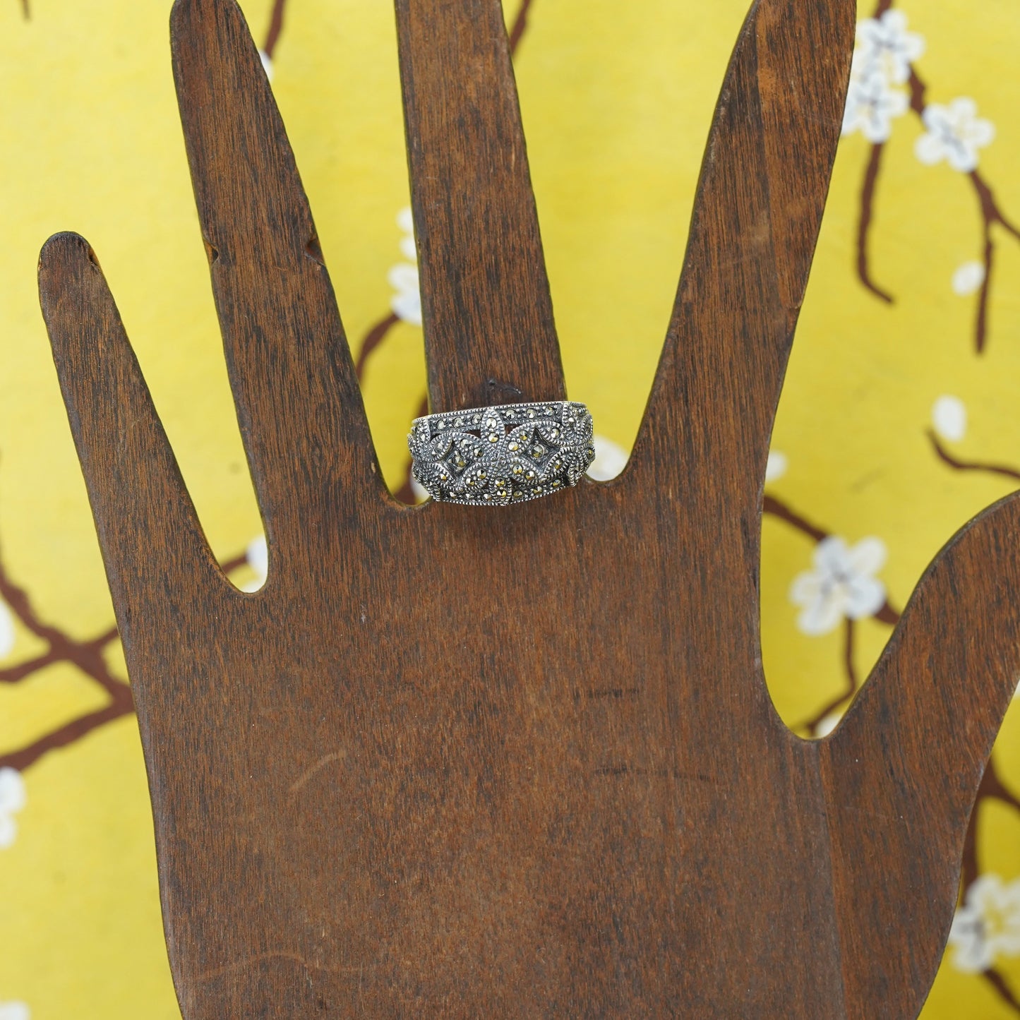 Size 7, Judith Jack Sterling silver flower ring w/ marcasite details, 925 band