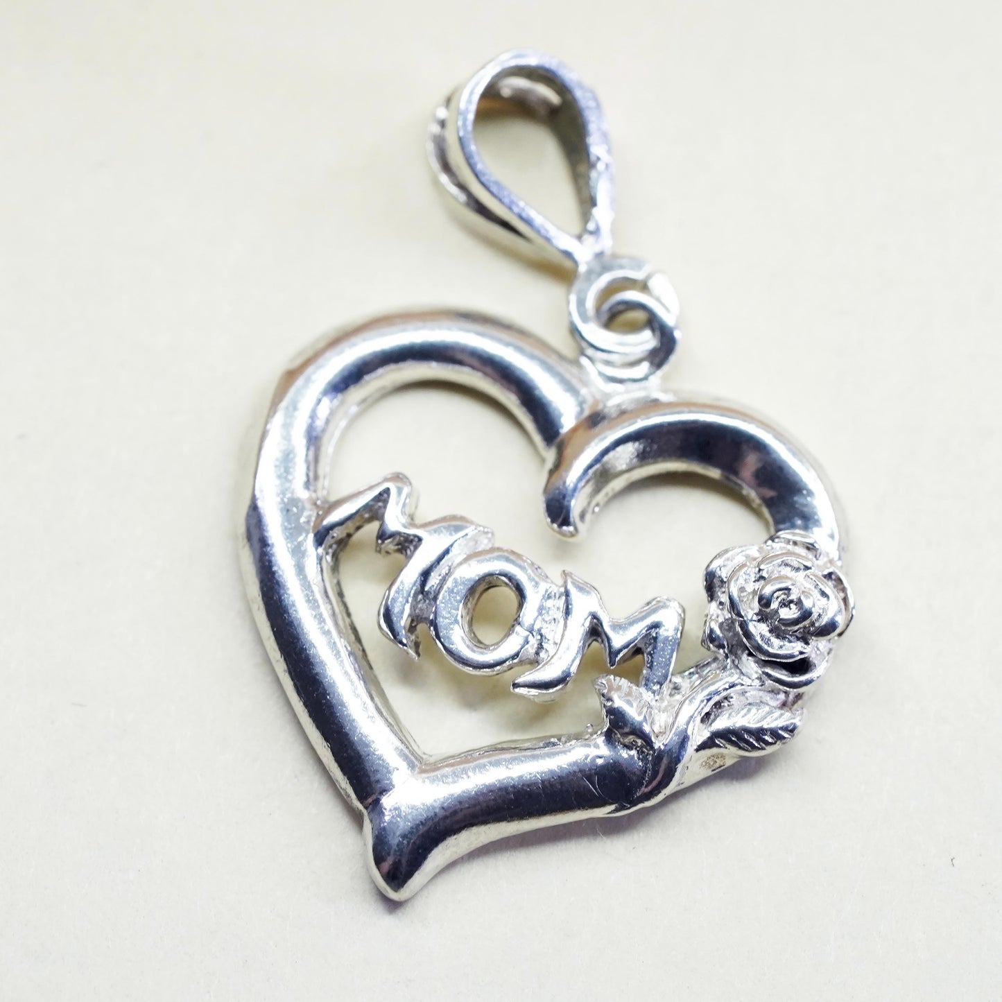 Vintage Sterling silver pendant, rose flower heart with "mom", 925 pendant