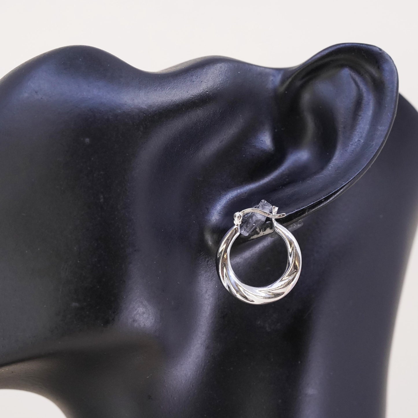 0.75", Vintage sterling silver loop single earring, twisted primitive hoop