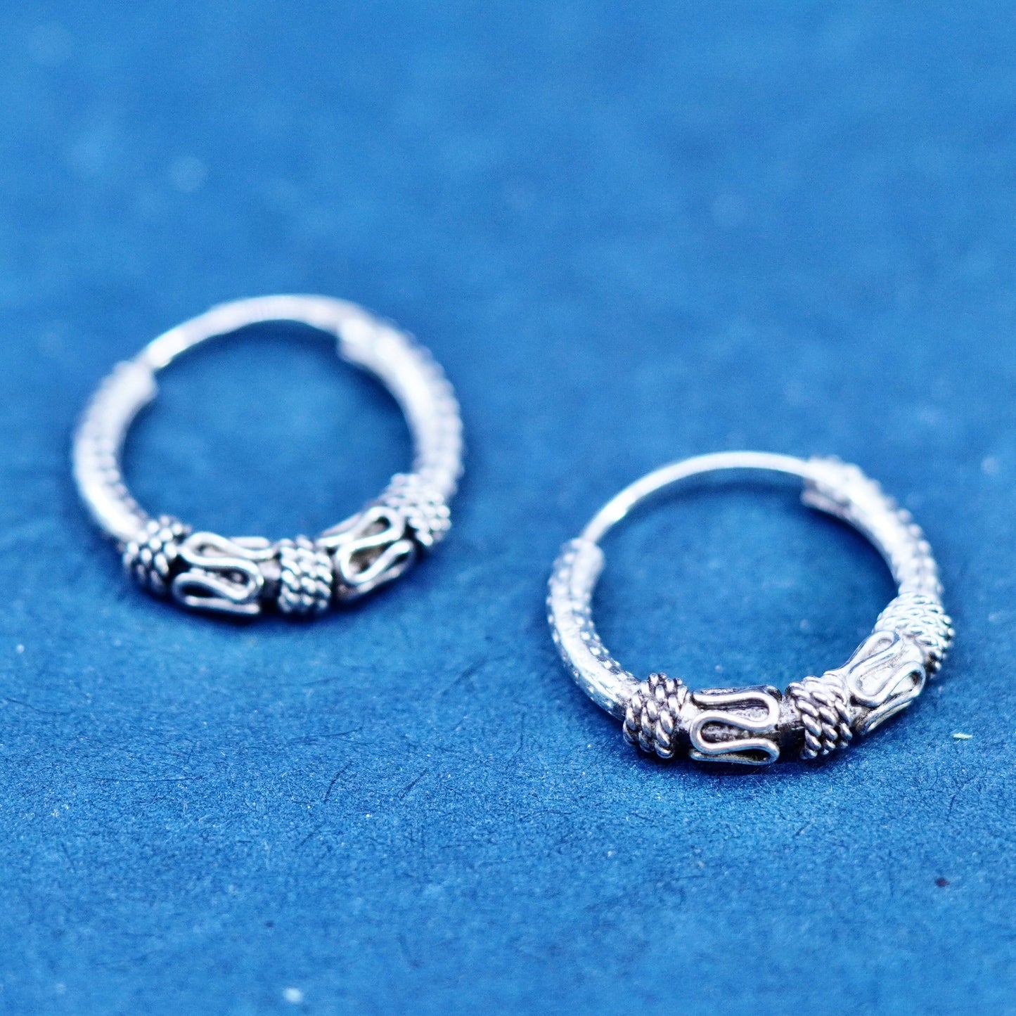 0.75”, Vtg Sterling silver handmade earrings, 925 textured hoops, huggie
