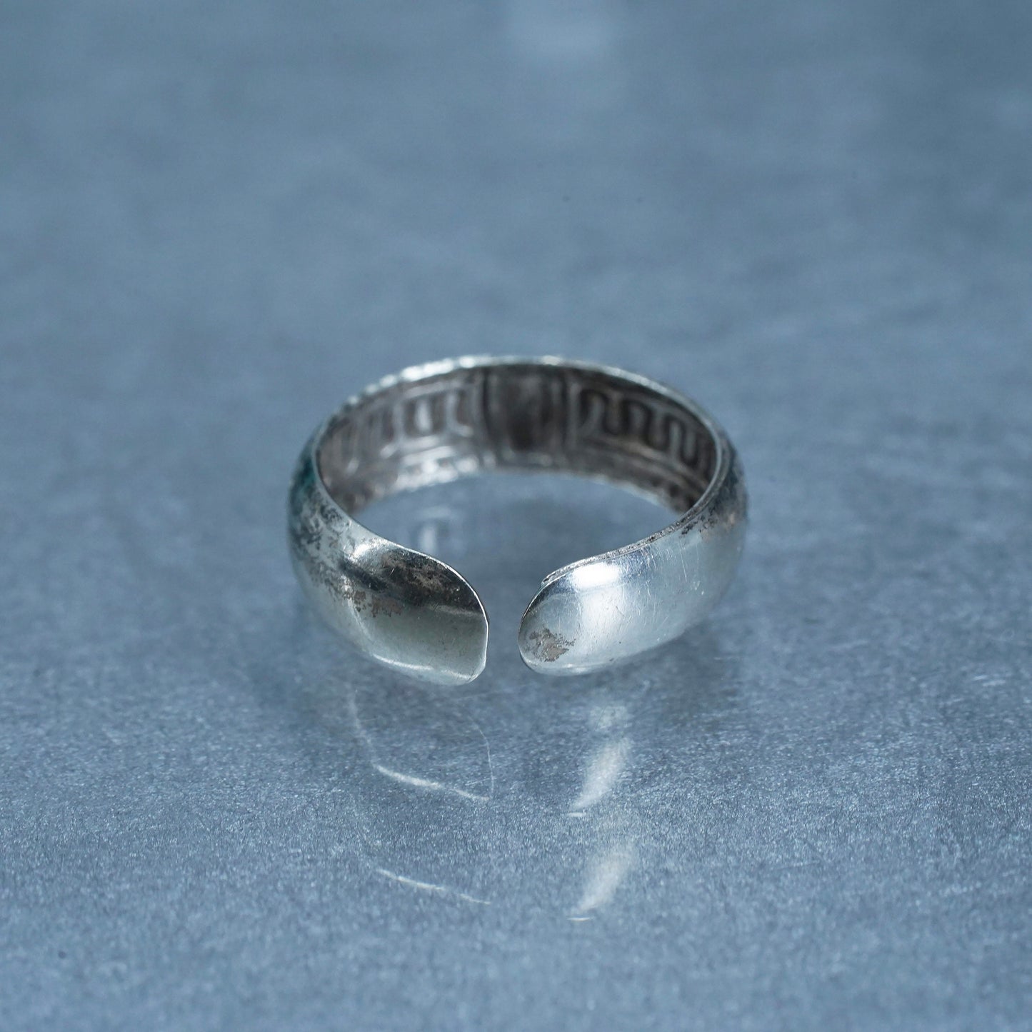 Size 2.25 southwestern Sterling 925 silver handmade ring, textured open band