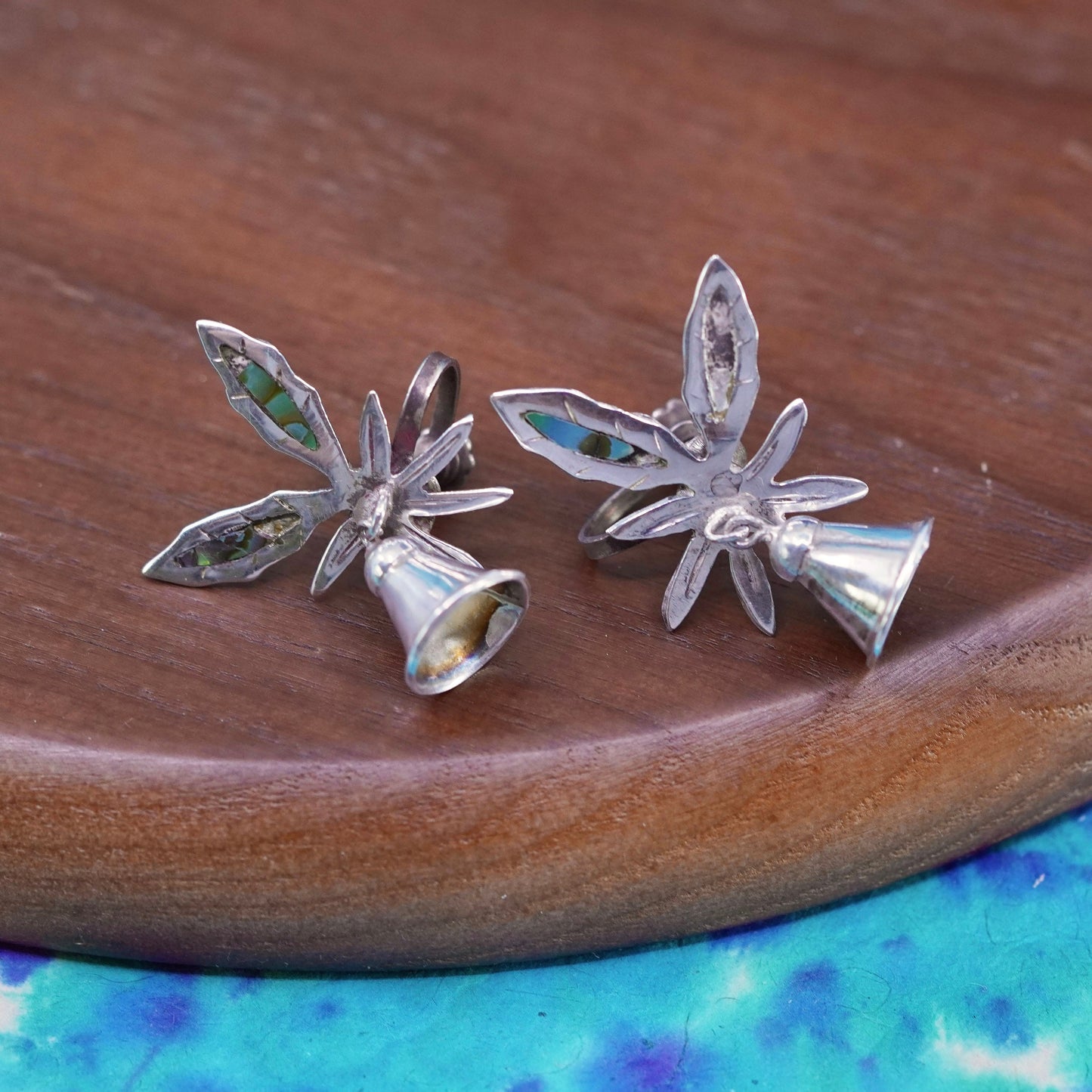 taxco Sterling silver screw back earrings, 925 leaves w/ chime bell and abalone