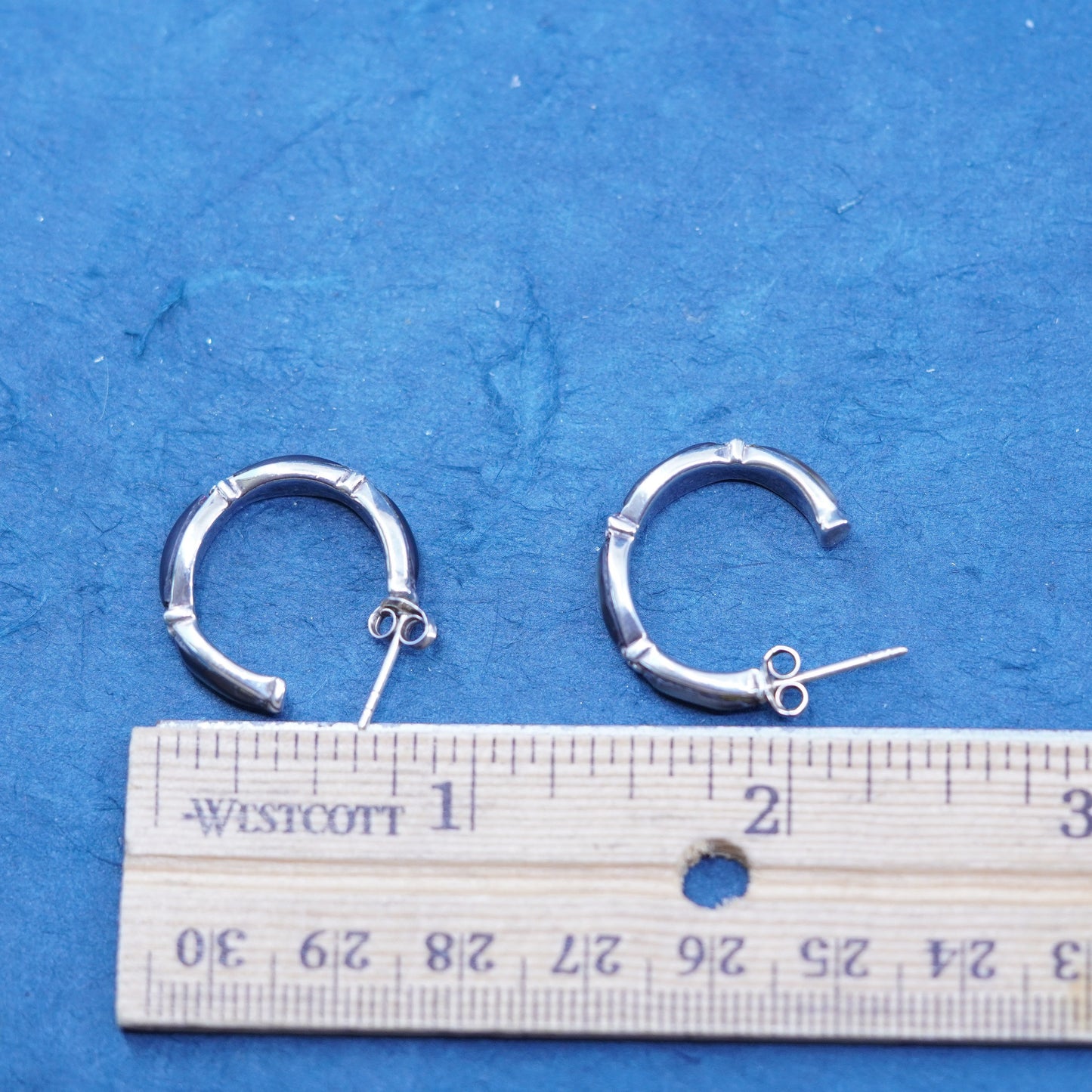 0.75”, vtg Sterling silver handmade earrings, 925 hoops with abalone, huggie