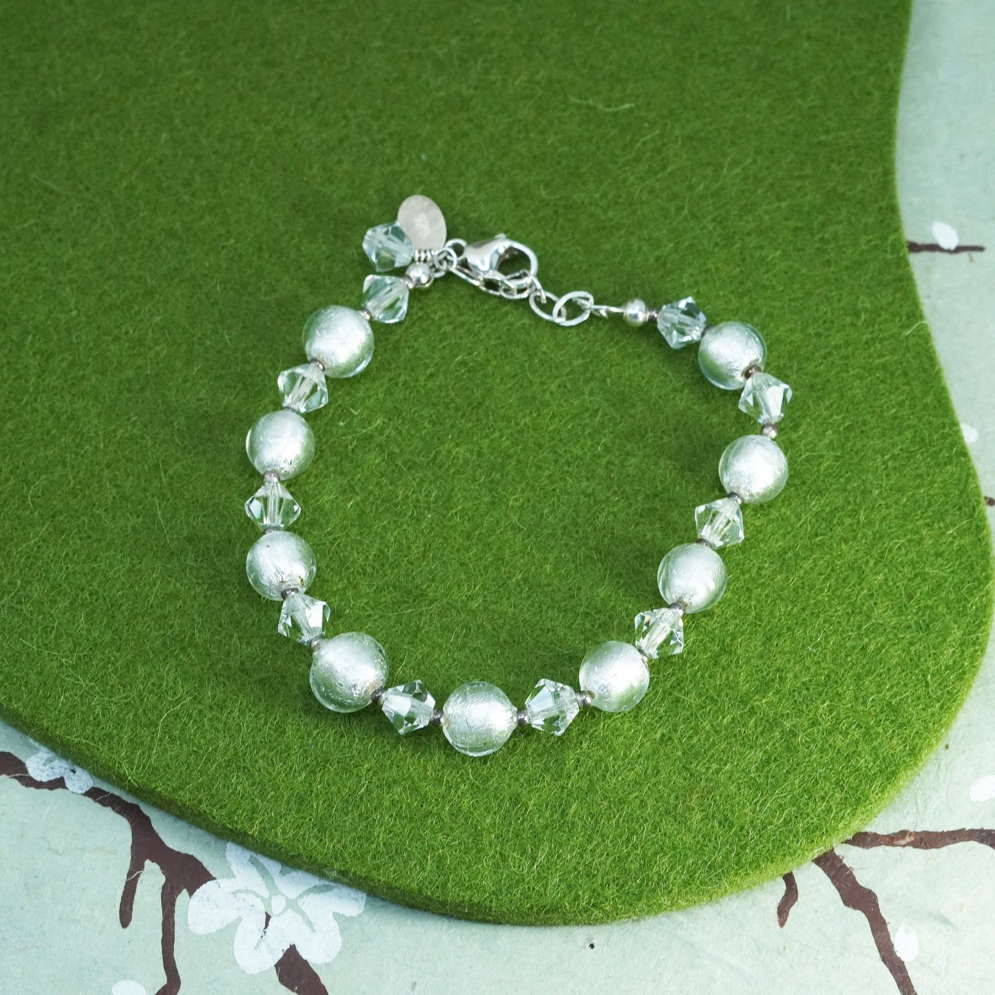 7+1”, lucky clover 925 Sterling silver beads bracelet white artisan glass beads