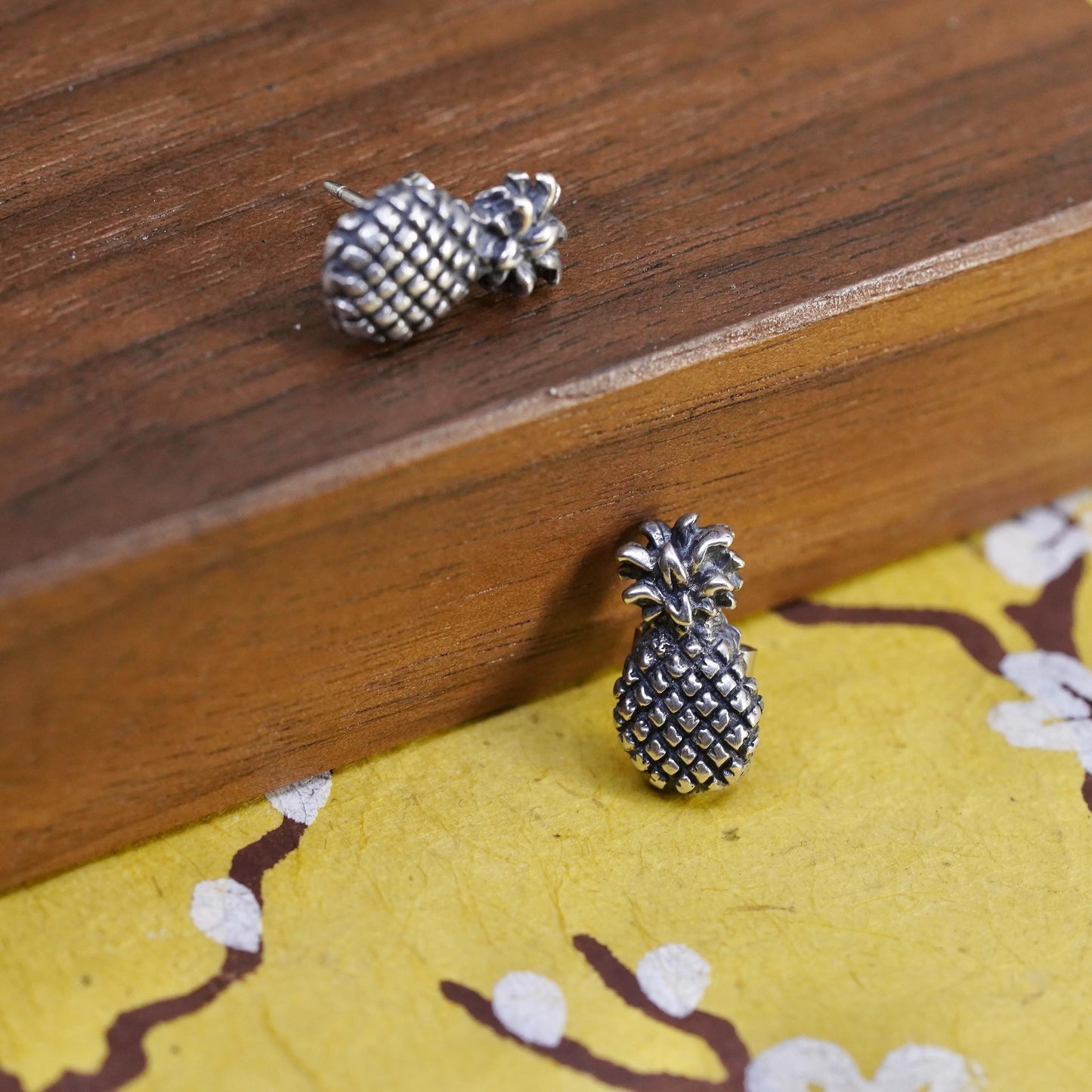 VTG Native American southwestern Sterling silver earrings, 925 pineapple studs
