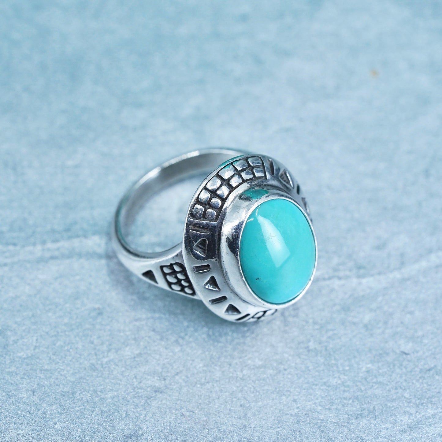 Size 7, southwestern Sterling 925 silver handmade textured ring oval turquoise