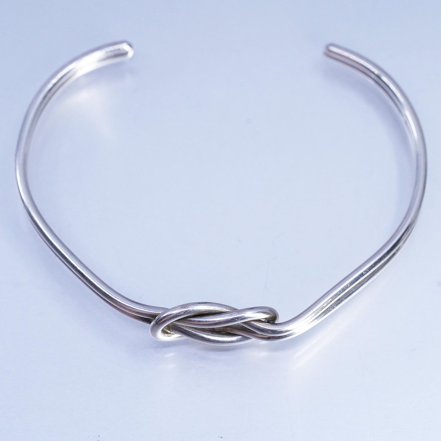 6.75", VTG Native American Sterling 925 silver handmade bracelet, knotted cuff