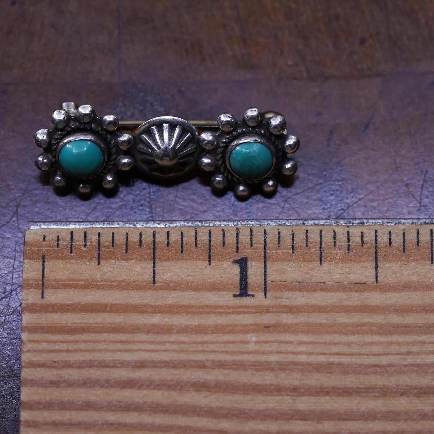 Vintage Native American southwestern sterling 925 silver brooch with turquoise