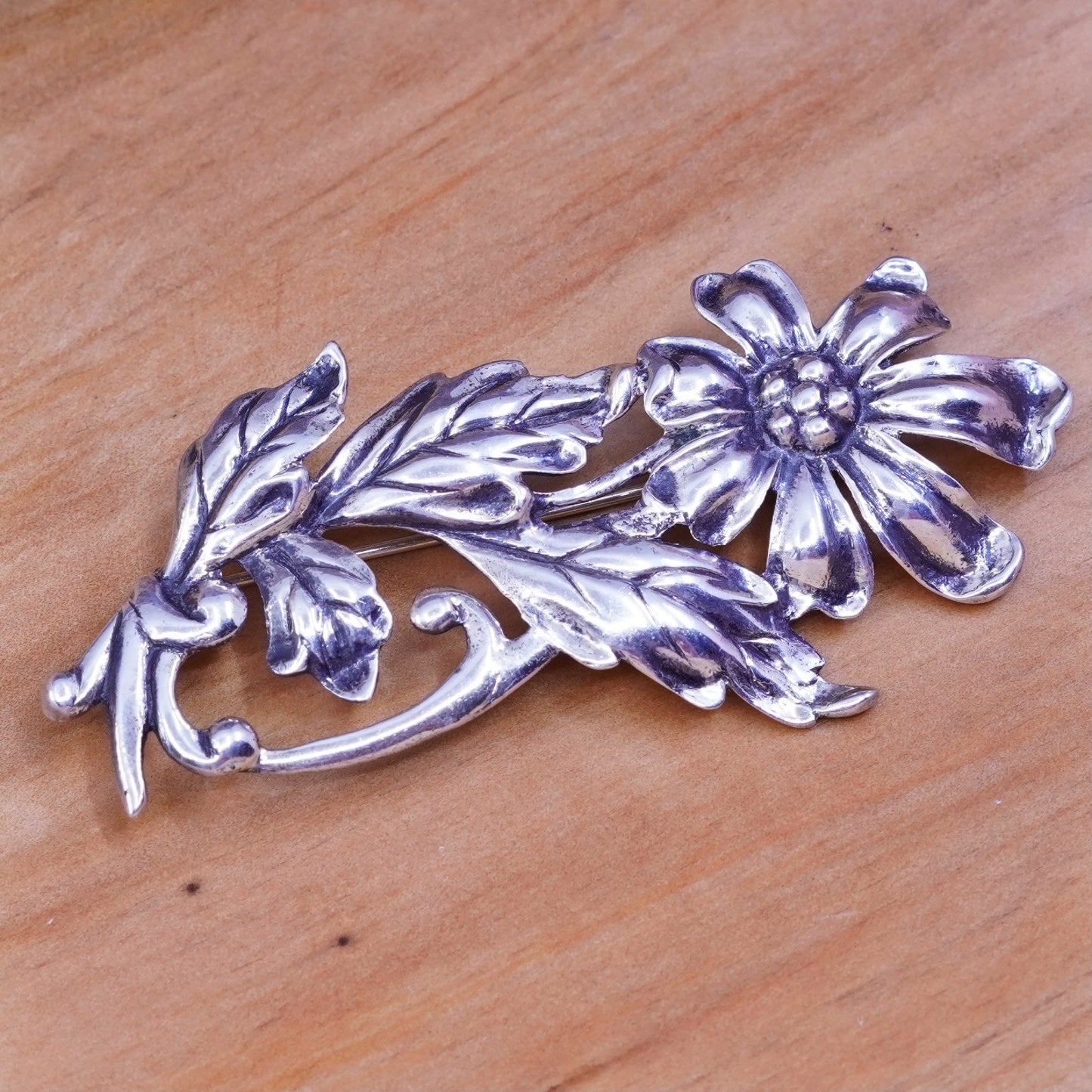 Vintage handmade sterling 925 silver flower brooch