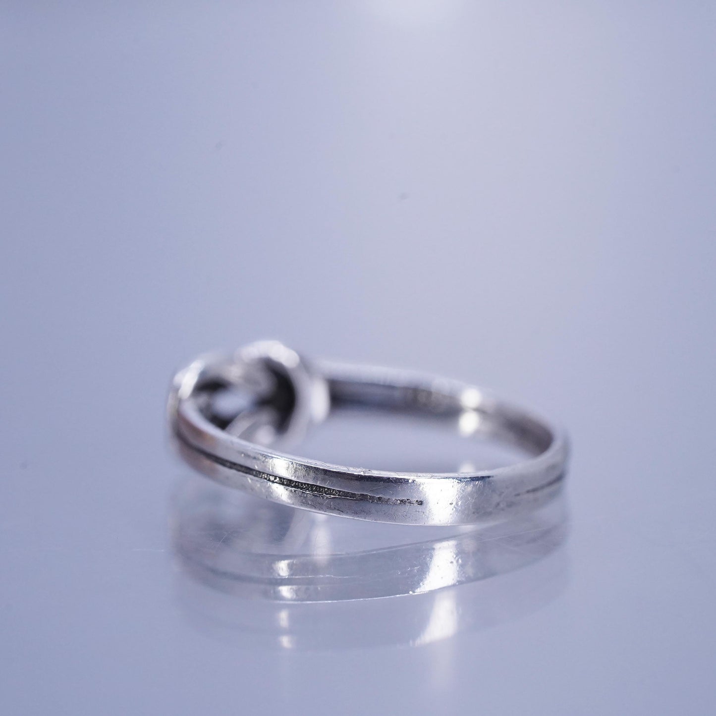 Size 4, vintage Sterling 925 silver handmade ring, knotted band