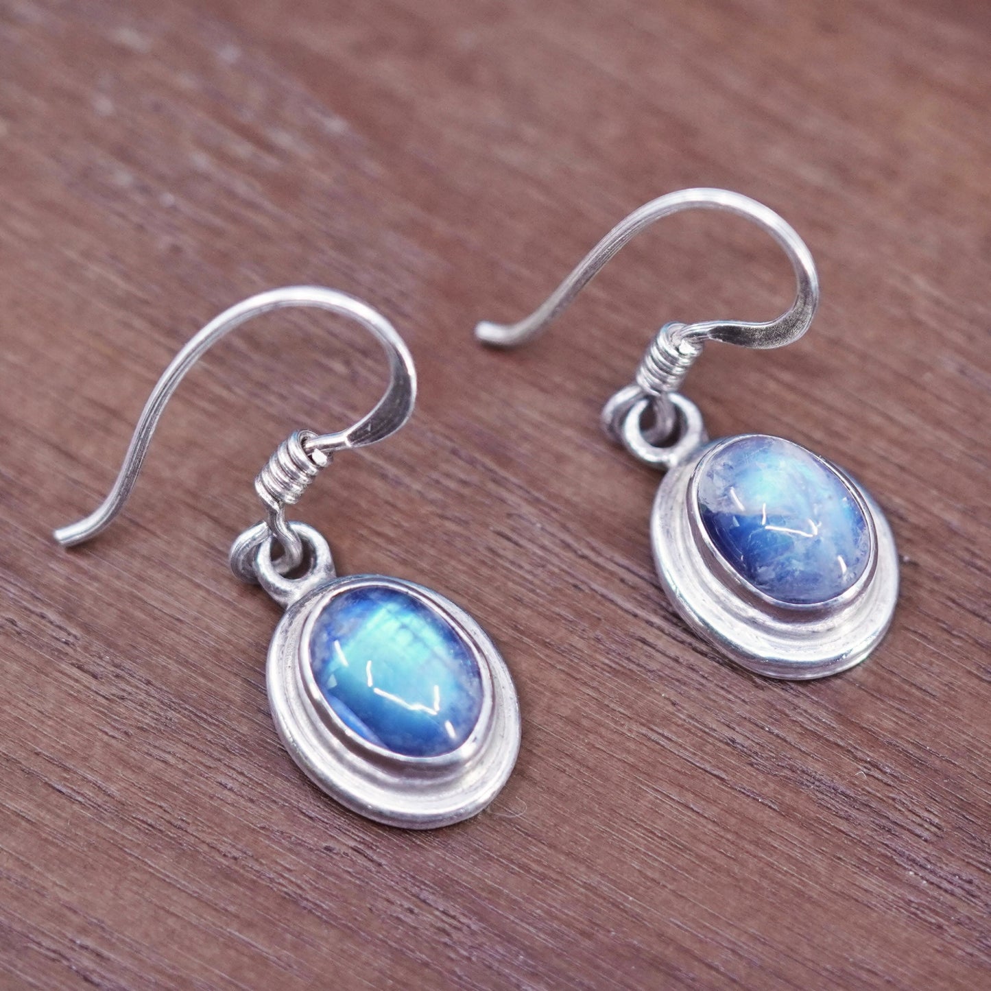 Vintage Sterling silver handmade earrings, 925 silver w/ oval shaped moonstone