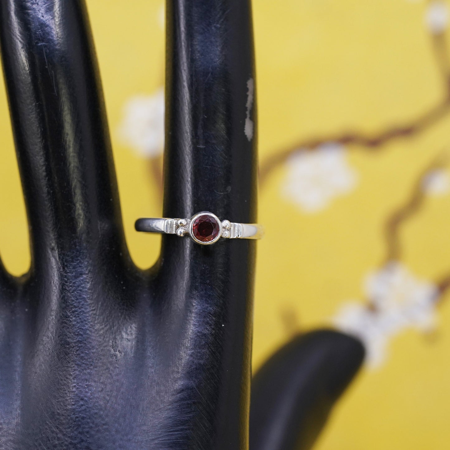 Size 7, vintage Sterling 925 silver stackable ring with ruby